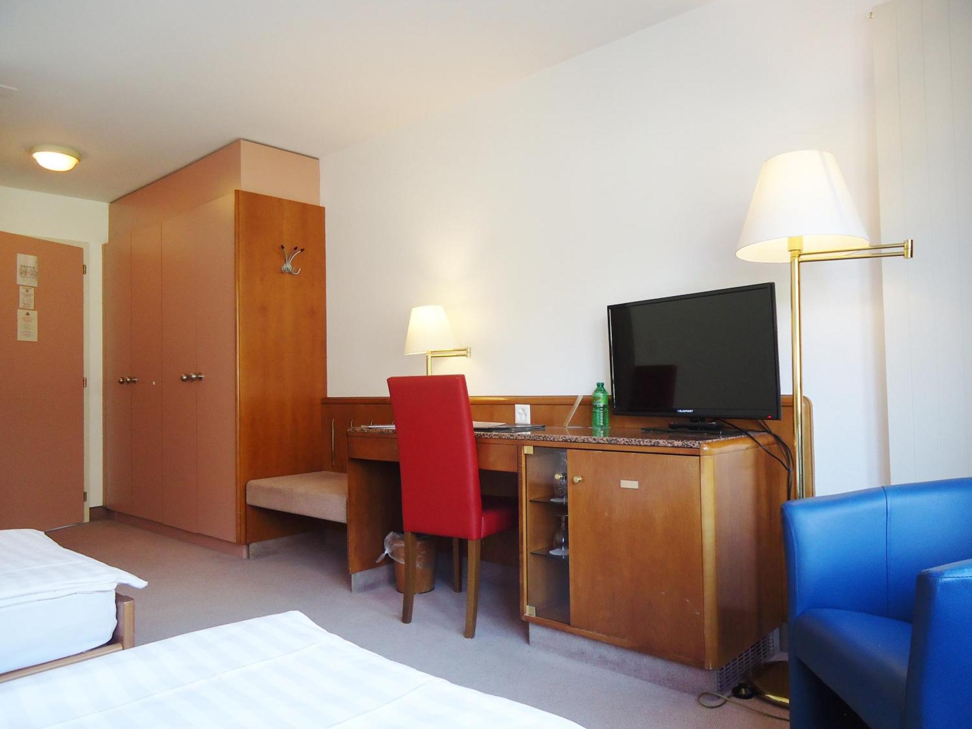 Hotel Le Cedre Bex Room photo
