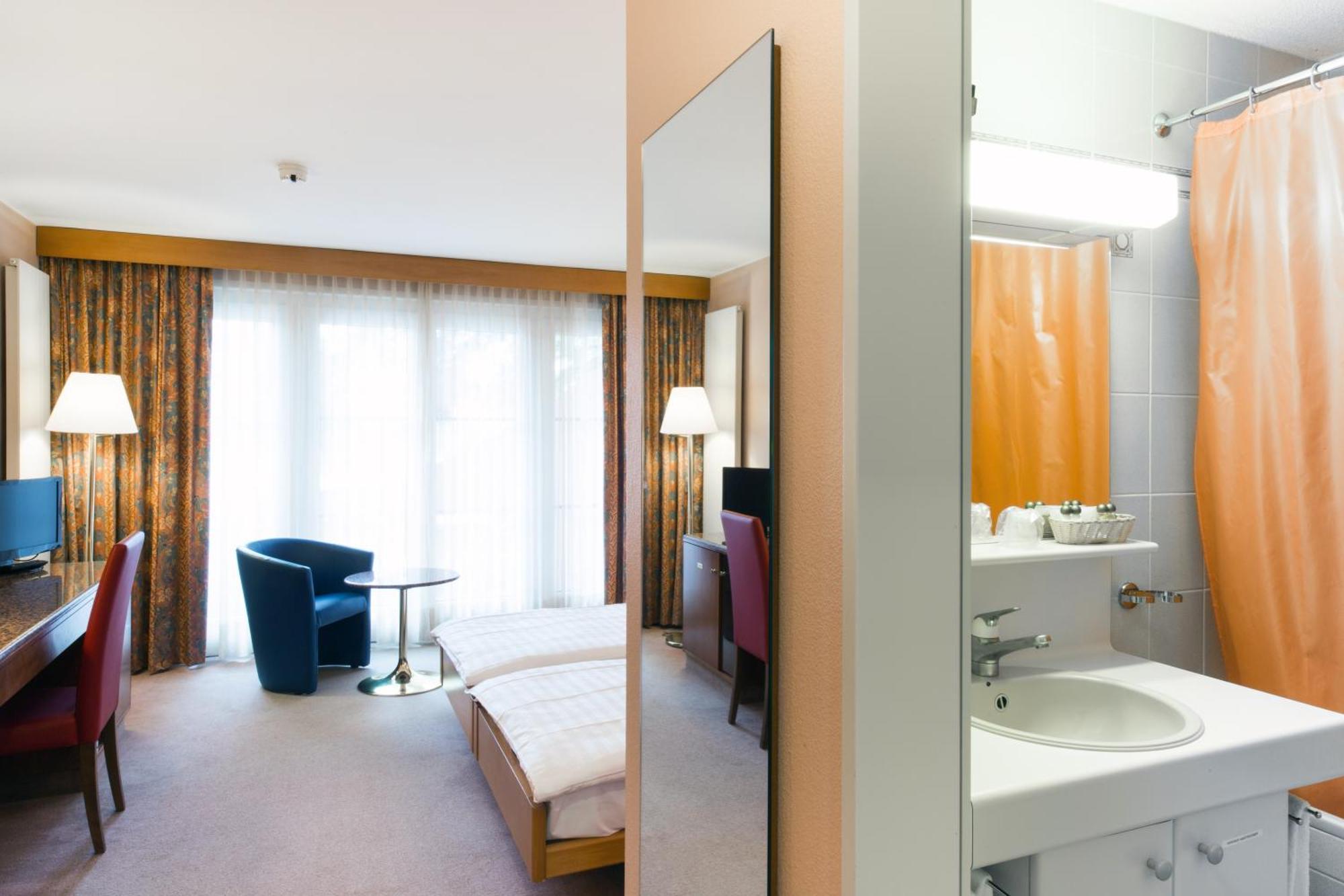 Hotel Le Cedre Bex Room photo