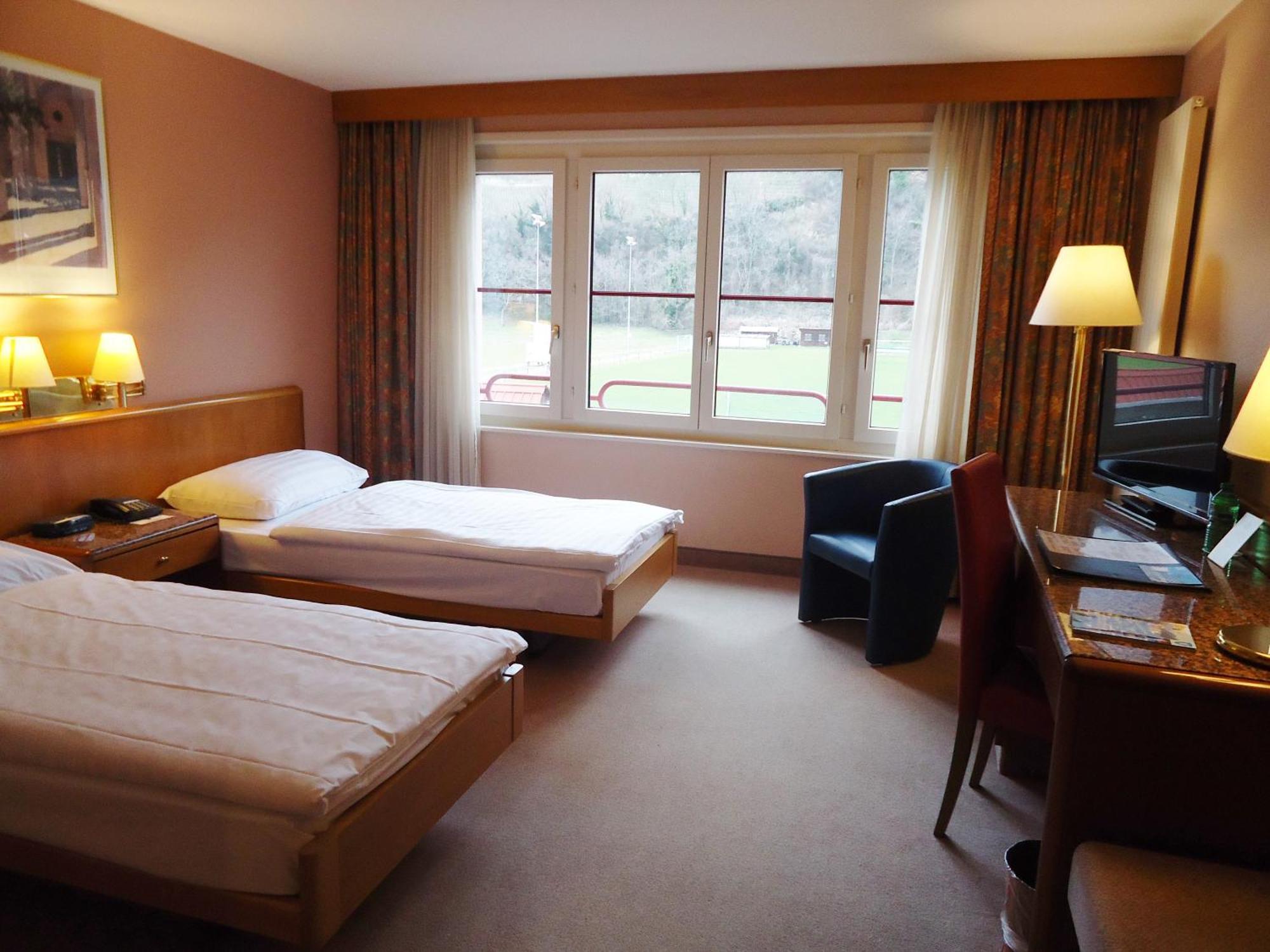Hotel Le Cedre Bex Room photo