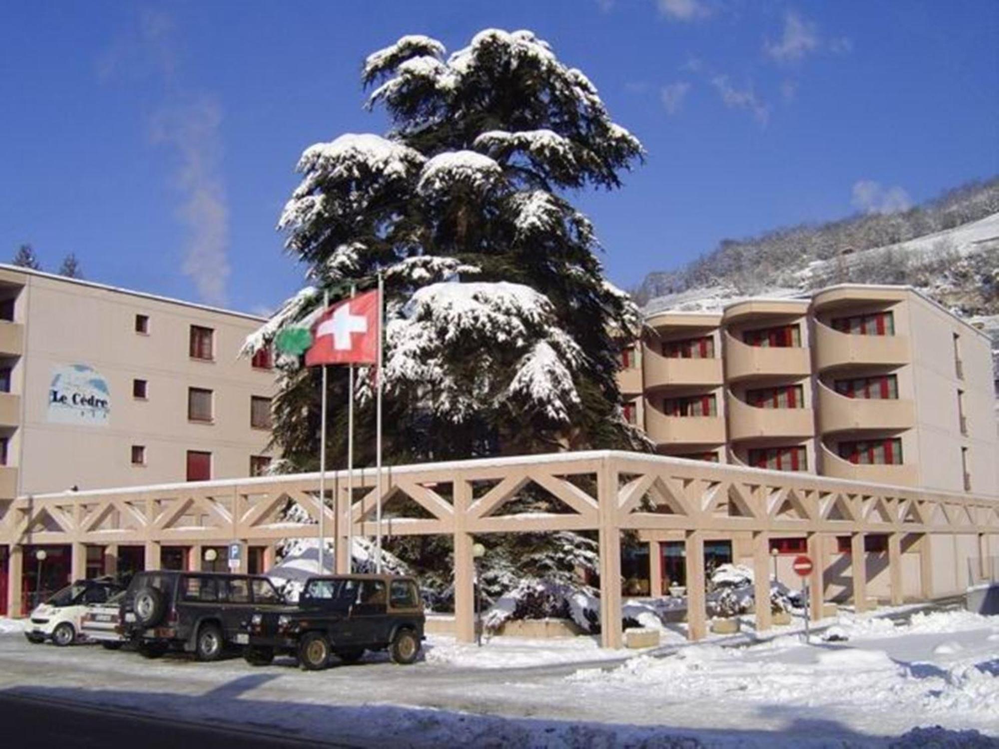 Hotel Le Cedre Bex Exterior photo